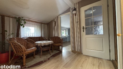 WYJĄTKOWA NIERUCHOMOŚĆ W CENTRUM KOCHŁOWIC - DOM 210 m² + LOKAL 35 m²