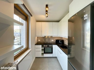Parking | Dwie łazienki | 7. piętro | Duży balkon
