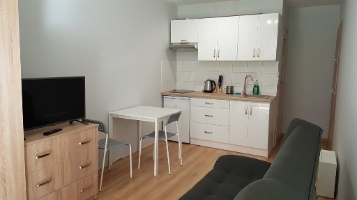 Kawalerka 18 m² z ogródkiem | Kraków, ul. Tomickiego | 2000 zł + opłaty