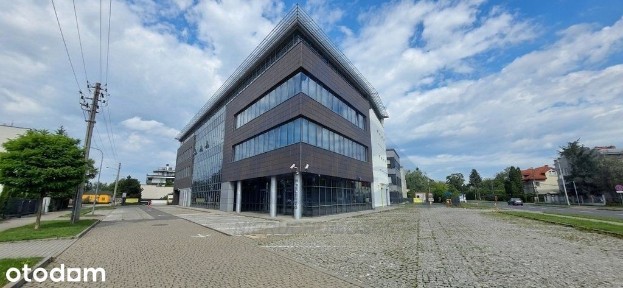 Do wynajęcia biuro w nowym biurowcu w Włochy