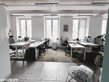 Wysokie, jasne biuro w klimatycznej kamienicy / Marszałkowska /