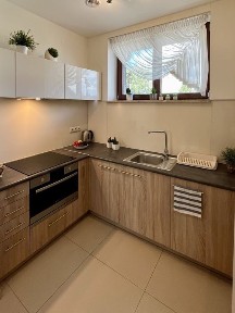 Klimatyzowana kawalerka na wynajem w Pszczynie | Duży balkon | MEDIA, PARKING I WIFI W CENIE | Bezpośrednio od właściciela