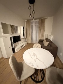 2-pokojowe mieszkanie 40 m² | duży balkon z wyjściem z sypialni i salonu | widok na zieleń