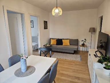 DO WYNAJĘCIA 43 M, METRO BRÓDNO, balkon, salon, sypialnia, gabinet