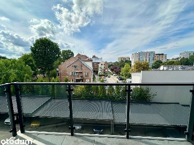 Apartament 2-pokojowy, znakomita lokalizacja, kom. lokatorska, parking