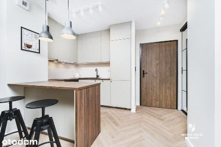 Klimatyzowany apartament z balkonem, Bronowice