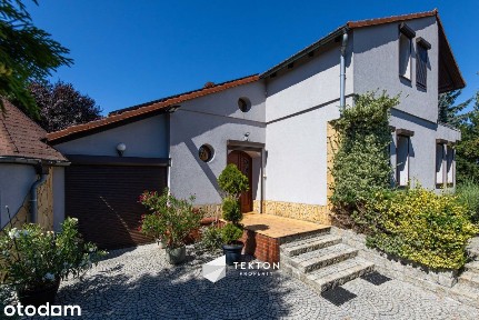 Dom Z Ogrodem| 219,8 m² | 5 Pokoi | 2 łazienki