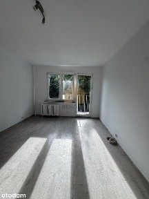 678957