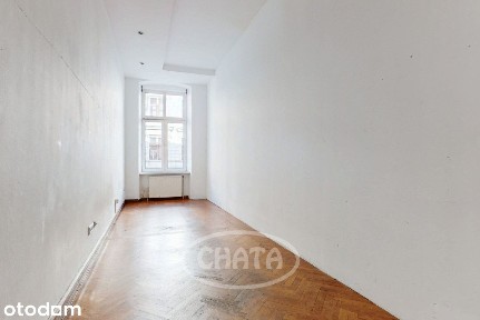 Ponad 100 metrów w kamienicy w centrum