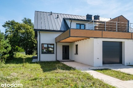 Przestronny dom w zabudowie bliźniaczej z ogrodem