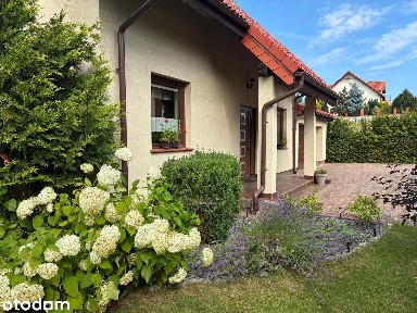 Dom z wyjątkowym ogrodem/142 M2/ działka 1200m2/ 5 km od Słupska