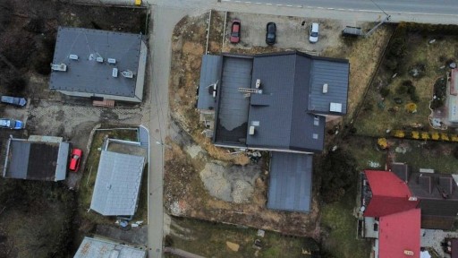 Sprzedam budynek usługowy /sklepy/hotelik