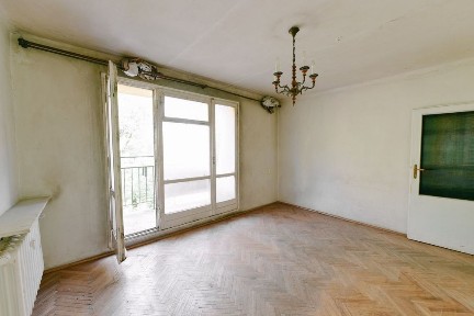 Przestronna kawalerka na ul. Klonowej w Łodzi z Balkonem
