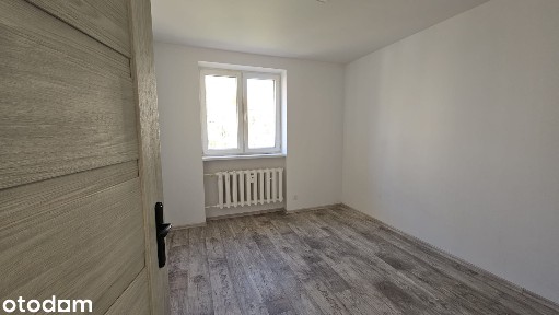 Zachecam studentow i firmy 4-pokojowe mieszkanie z balkonem w centru