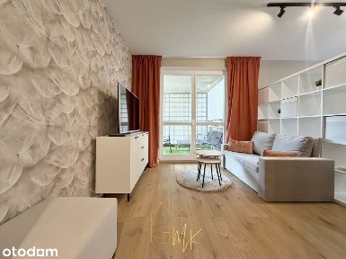 studio z wydzieloną sypialnią/ parking/ balkon/cen
