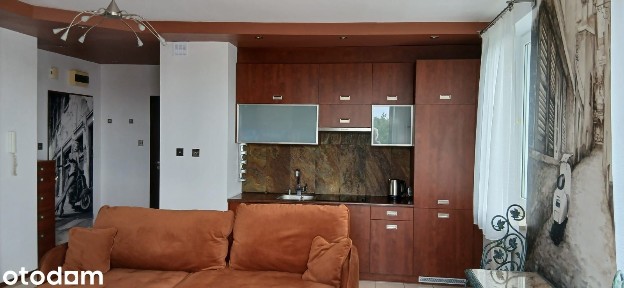 2 pokoje - 45 m² - po remoncie - duży balkon L - osiedle strzeżone