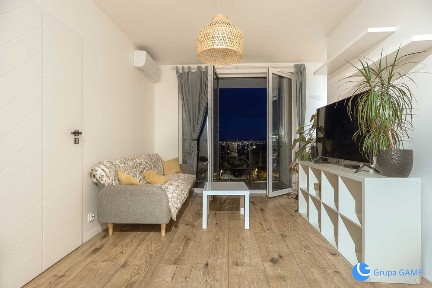 2pok, 43m² *Mogilska, Łaszkiewicza*, balkon