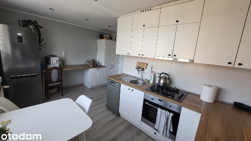 Mieszkanie 2-pokojowe do zamieszkania, balkon, garaż