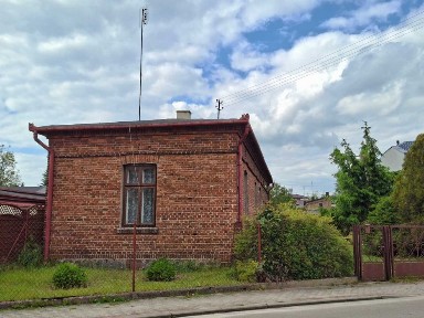 Dom z działką w centrum Gorzkowic