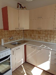 mieszkanie 4 pokojowe na sprzedaż + garaż