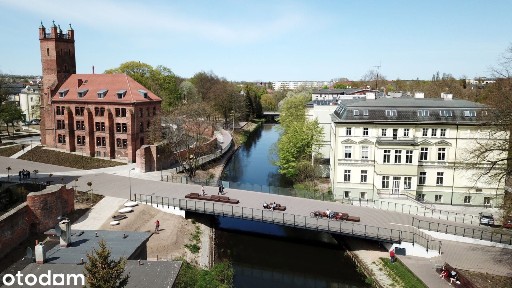 3 POKOJOWE NA STARYM MIEŚCIE-PIERWSZE PIĘTRO! DWIE PIWNICE!