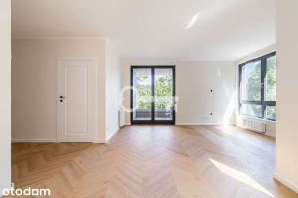 Apartament otoczony zielenią