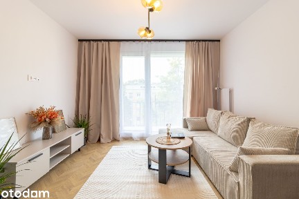 2 pokoje przerobione na 3 pokoje. Po generalnym remoncie. Balkon