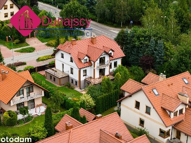 REZYDENCJA NA BRZEZINACH PONADCZASOWY STYL, ZADBANY OGRÓD, GARAŻ 2ST.