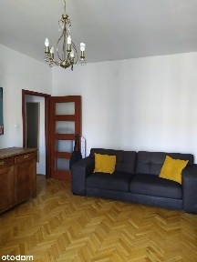 Przestronna, klimatyczna kawalerka na Ochocie