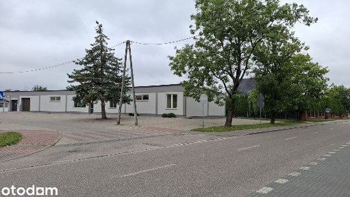 Lokal usługowy 470m² w centrum Troszyna z parkingiem
