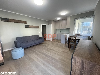 Przestronne 3 pokoje z balkonem i garażem - Wrocław, Krzyki (75m²)