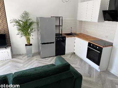 New UROCZA 6-8 City Center, 3 osobne pokoje, hala garażowa