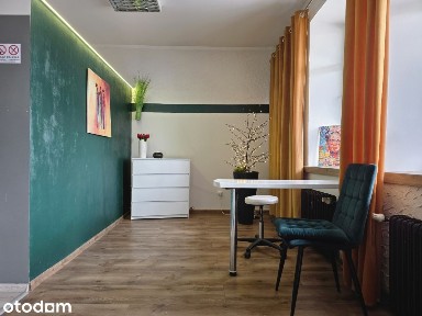 Lokal handlowo - usługowy 67,3 m²