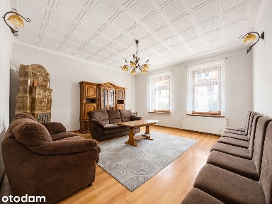 Klimatyczne, duże, 4-pokojowe mieszkanie - 106,88 m²