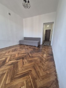 Kawalerka 23 m² przy placu Hallera, dostępna od zaraz