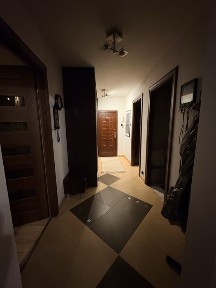 Nowoczesne 3‑pokojowe 61,5 m² tuż przy METRZE Lazurowa - gotowe do wprowadzenia, z ogromnymi zabudowami i pełnym wyposażeniem