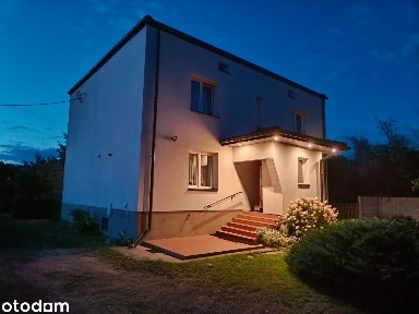 Siedlisko z domem po termomodernizacji w miejscowości Bielino