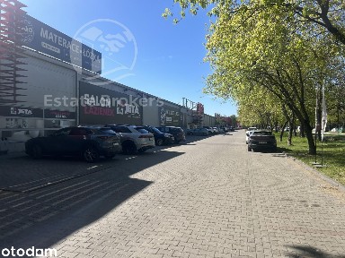 Lokal pod showroom | parking