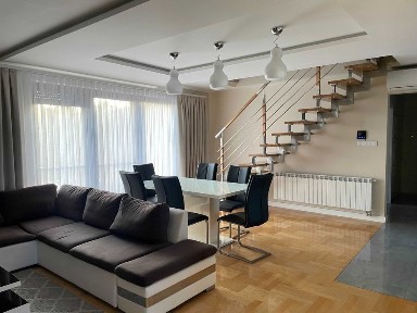 Wynajmę mieszkanie 170m2
