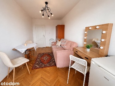 Krzyki|Przy UE|Osobna kuchnia|Balkon