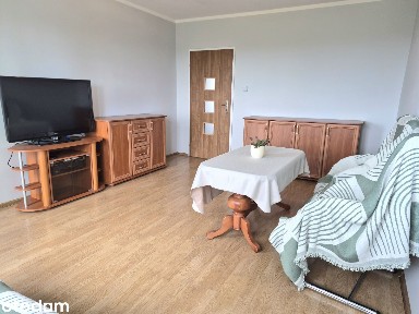 3 pokoje z balkonem i dwoma piwnicami, piękny widok, duży plac zabaw