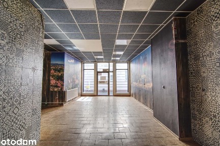 Lokal użytkowy przy rynku z witryną na ulicę, możliwość wynajmu
