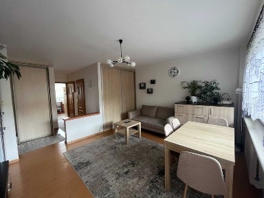 Na sprzedaż 3-pokojowe mieszkanie o powierzchni 61 m2 przy ul. Jana Bytnara Rudego (Osiedle Armii Krajowej) w Opolu