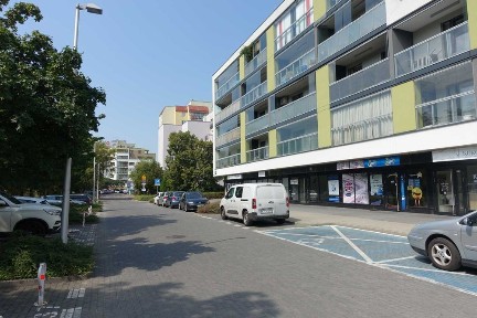 lokal użytkowy 71,2 m2, parter, witryna na wynajem Praga Południe - Grochów ul. Ostrobramska 126, najchętniej na usługi, wykończony, klima 534 199 999