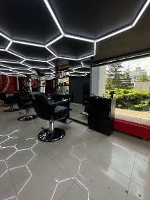 Wynajmę stanowisko / fotel dla barbera lub fryzjera - Warszawa, Śródmieście