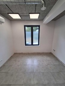 Gabinet medyczny 14 m² - centrum Jeleśni | klimatyzacja | elastyczny najem