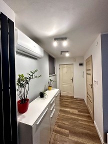 REZERWACJA Jasna kawalerka - 30 m²