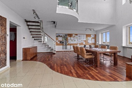Biuro 180 m² | Taras 56 m² | 3 Poziomy