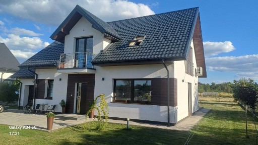 Sprzedam dom proekologiczny z 2021/2022 roku w odległości 6 km od Puław. Pompa ciepła, rekuperacja, klimatyzacja!