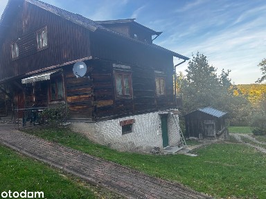 Siedlisko- 2 domy + zabudowania między Nałęczowem a Kazimierzem Dolnym